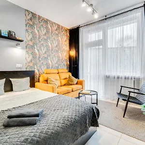 Apartament Papuga ~ 700m Main Square ~ Self Check-in 24h, Wrocław
