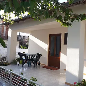 bonas-property.albaniahotels.org/